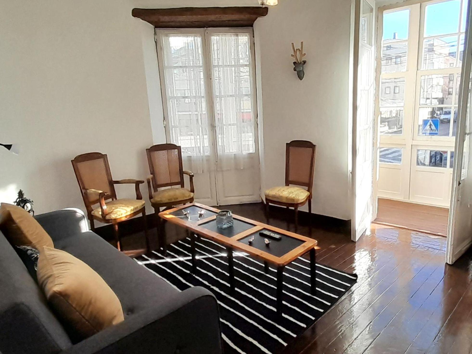 Appartamento Piso Céntrico Amplio, Luminoso, En Casa De Piedra Guitiriz Esterno foto